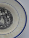 Delcampe - * ASSIETTE PARLANTE PORCELAINE OPAQUE De GIEN LE LANGAGE Des FLEURS PENSEE E - Gien (FRA)