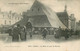 MORBIHAN  AURAY   La Halle Un Jour De Marché - Auray