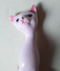 Couple De  Chats En Porcelaine De Couleur Rose, Hauteur 21 Cm - Cats