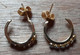 PAIRE DE BOUCLES D'OREILLE DOREES AVEC 6 PIERRES COLLEES 1.5GR - Earrings