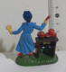 I110374 Pastorello Presepe - Statuina In Plastica - Venditrice Di Frutta - Cm 6 - Presepi