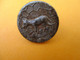 Chasse/1 Bouton Ancien De Garde-Chasse /Chien Ou Loup Debout /G.J. & F. Paris  /Début XXéme        BOUT164 - Buttons