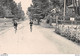 [44] SAINT-BRÉVIN-LES-PINS -CYCLISTES - AVENUE DE MINDIN PRÈS L'AVENUE DE L'OCÉAN CPA ± 1920 ♦♦♦ - Saint-Brevin-les-Pins