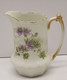 *JOLI ANCIEN POT A LAIT CREMIER PORCELAINE De LIMOGES Décor Fleurs Mauves  E - Limoges (FRA)