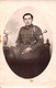 Carte Postale Photo Militaire Français-12 éme Régiment Hussard ?  Avec Cravache-Insigne-A SITUER A LOCALISER - Uniformen