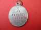 Petite Médaille Religieuse Ancienne/Sainte Geneviève Patronne De Paris /Aluminium  / 17 Février 1907             CAN616 - Religion & Esotericism