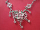 BIJOU COLLIER RAS DU COU FANTAISIE FLEURS ROSES + FEUILLES VERTES 47 Cm - Kettingen