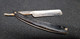 Delcampe - Ancien RASOIR Coupe Chou Lame Gravée SPECIAL POUR BARBES DURES  De 20 Mm Bout Du Couteau Marquée GAUTIER NEVERS 91 - Materiale Di Profumeria