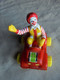 Delcampe - Vintage - Cadeau Jouet Publicitaire Mc Donald's Dans Sa Voiture - McDonald's