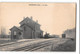 CPA 60 Songeons La Gare Et Le Train Tramway - Songeons