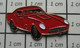 912c Pin's Pins / Beau Et Rare / AUTOMOBILES / PETITE FERRARI ROUGE ANNEES 50/60 Excellent état Comme Neuf - Ferrari