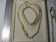 Lot De 4 Colliers Et 1 Bracelet En Perle. - Necklaces/Chains