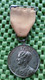 Medaille: Kon. Wilhelmina 10km 1938 - 40 Jaar Jub. Regeering - Monarquía/ Nobleza