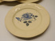 Delcampe - *8 ASSIETTES DE TABLE CERAMIQUE DIGOIN SARREGUEMINES Décor ROSES BLEUES E - Digoin (FRA)