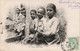 ALGERIE - S10569 - Types Algériens - Enfants Assis Dans Une Rue - L1 - Enfants