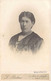 PHOTOGRAPHIE - FEMME BRUNE - CHEMISIER A MOTIFS - CARTE POSTALE ANCIENNE - Photographie