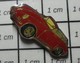 812e Pin's Pins / Beau Et Rare / THEME : AUTOMOBILES / VOITURE ROUGE PORSCHE - Porsche