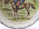 Delcampe - *2 ASSIETTES HB & Cie Terre De Fer CAVALIERS N° 10 CHOISY Le ROI COLLECTION   E - Choisy Le Roi (FRA)