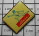 414c Pin's Pins / Beau Et Rare / SPORTS / UNSS ESCRIME FLEURET EPEE SABRE - Schermen