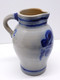 Delcampe - *ANCIEN GRAND PICHET GRES DE SEL D'ALSACE Marqué 2 COLLECTION VITRINE Déco   E - Autres & Non Classés