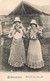 Folklore - Ardennaises Allant Au Marché - Costume Traditionnel - Femme - Carte Postale Ancienne - Personaggi