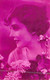 Photographie - Femme - Portrait - Collier De Perle - Fleurs - Carte Postale Ancienne - Fotografie