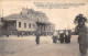 Montereau          77        Aspect De La Place De La Gare . Infirmières Anglaises       (voir Scan) - Montereau