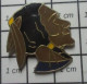 1516b Pin's Pins / Beau Et Rare / AUTRES / TETE D'INDIEN D'AMERIQUE SIOUX CHEYENNE COMANCHE - Honkbal