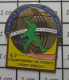 1516b Pin's Pins / Beau Et Rare / SPORTS / PETANQUE GRENOBLE 93 LA BOULE DE L'ESPOIR 67 CHAMPIONNAT DE FRANCE - Bocce