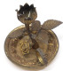 Delcampe - -ANCIEN PETIT BOUGEOIR A MAIN FLEUR BRONZE COLLECTION DECO BOUGIE   E - Kandelaars, Kandelaars & Kandelaars