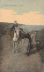 FOLKLORE - Dans La Falaise - J L C - Carte Postale Ancienne - Other & Unclassified