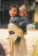 NEPAL FEMME ET ENFANT. . ANNEE 2003 + TEXTE + TIMBRE EVEREST - Népal
