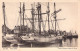 BATEAUX - Pêche - Terre Neuvas Dans Le Port - Fécamp- LL - Carte Postale Ancienne - Fishing Boats