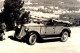 2 Gdes Photos Orig. Maroc Ou Algérie, Hommes & Gendarme En Uniforme Renault Vivasix Cabriolet (1927-1930) & Autre Auto - Cars