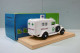 Eligor - FORD V8 AMBULANCE USA 1934 Blanc Réf. 1081 BO 1/43 - Eligor