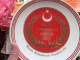 K K T C Cumhuriyet Meclisi 1983 Meclis Baskaninin Saygilariyla Porland Porselen Decorative Turkish Plate - Piatti