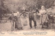 FOLKLORE - L'Auvergne Pittoresque - Bourrée Auvergnate - Carte Postale Ancienne - Dans