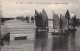 FRANCE - 85 - CROIX DE VIE - Sortie Des Bateaux Sardiniers - Fanal Du Grand Môle - Carte Postale Ancienne - Autres & Non Classés