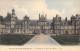 FRANCE - 77 - Palais De Fontainebleau - La Façade Sur La Cour Des Adieux - Carte Postale Ancienne - Fontainebleau