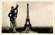 CPA PARIS 7e - La Tour Eiffel (84155) - Statues