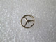 PIN'S    LOGO   MERCEDES-BENZ   Ø 10 Mm  Argenté - Mercedes