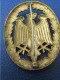 Insigne De Béret Allemand / Aigle Avec Encadrement Feuilles De Chêne /Bundeswehr/Seconde Moitié  Du XXéme       CCK28 - Altri & Non Classificati