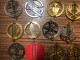 Delcampe - Env. 142 INSIGNES INSIGNE MILITAIRE DRAGO FRAISSE PINS TROUPES ARMEE COLLECTION LOT - Autres & Non Classés
