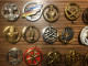 Delcampe - Env. 142 INSIGNES INSIGNE MILITAIRE DRAGO FRAISSE PINS TROUPES ARMEE COLLECTION LOT - Autres & Non Classés