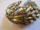 Delcampe - Broche Fantaisie Ancienne Avec Sertissage De Mini Turquoises Et Perles /  Vers 1950-1970         BIJ162 - Collane/Catenine