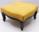 Delcampe - *REPOSE PIEDS ANCIEN VINTAGE TISSU JAUNE PIEDS BOIS Déco XXe Jus De Grenier   E - Andere & Zonder Classificatie