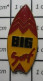 311B Pin's Pins / Beau Et Rare / SPORTS / PLANCHE DE SURF BIG SURF - Sci Nautico