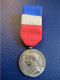 Médaille Du Travail/ République FR / Honneur Travail/attribuée/avec Ruban/ MEUNIER/1969               MED453 - Francia