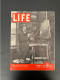 Journal Américain  Life 1946 Churchill Peintre - Documents