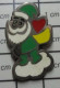 512H Pin's Pins / Beau Et Rare / NOEL / PERE NOEL VERT SECOURS POPULAIRE - Natale